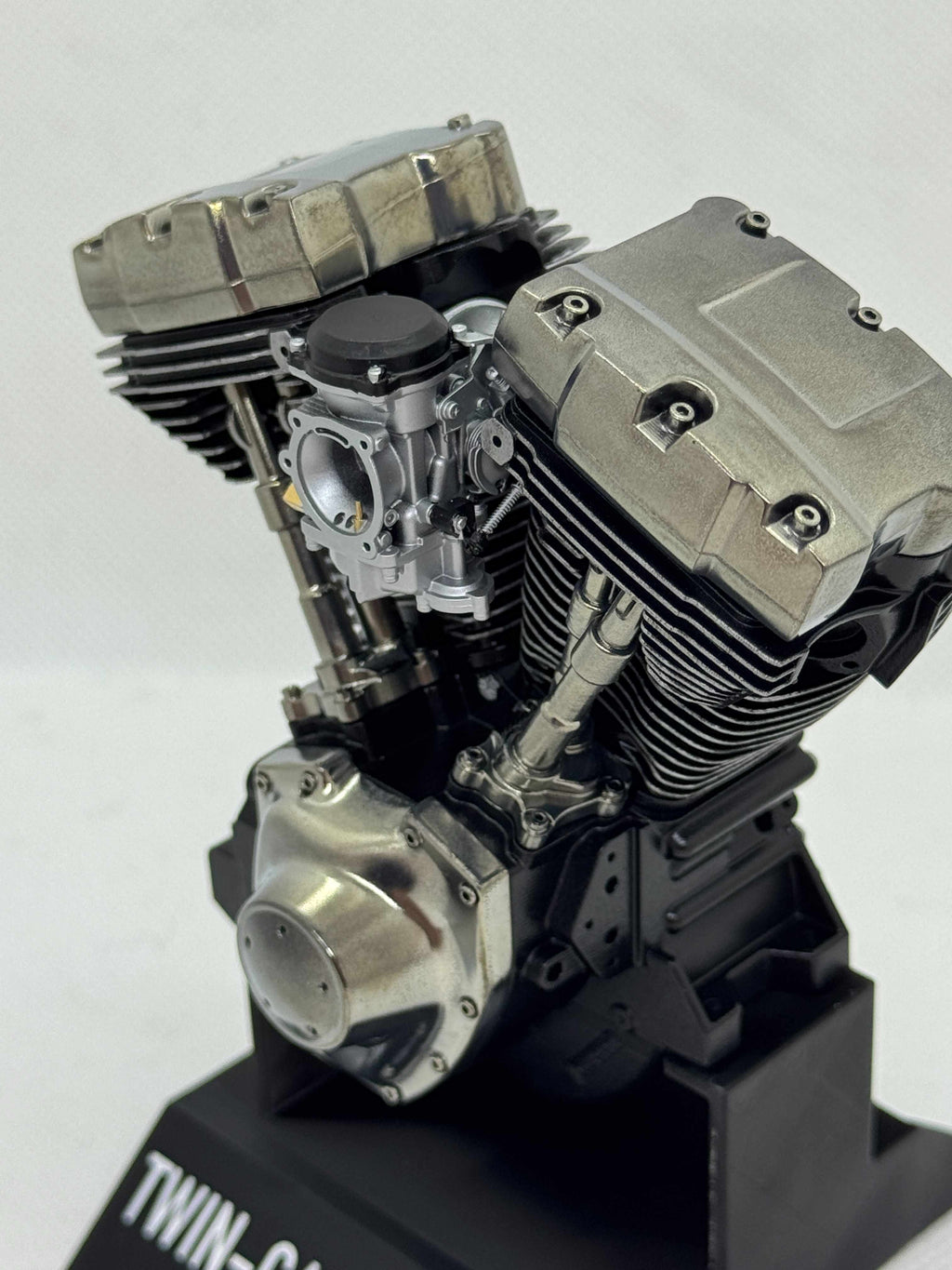 1/6スケール ツインカム88エンジンモデル Keihin CVキャブ仕様