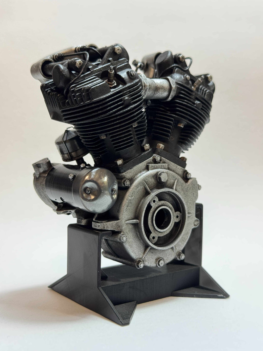 1/6 Scale 1936 First Knucklehead Engine Model