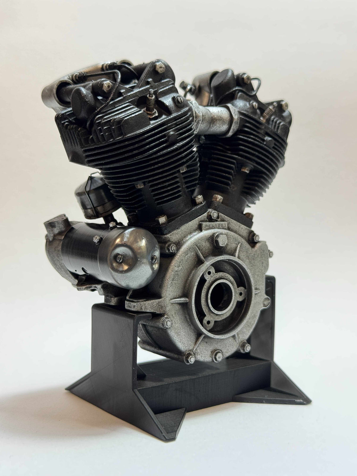 1/6 Scale 1936 First Knucklehead Engine Model