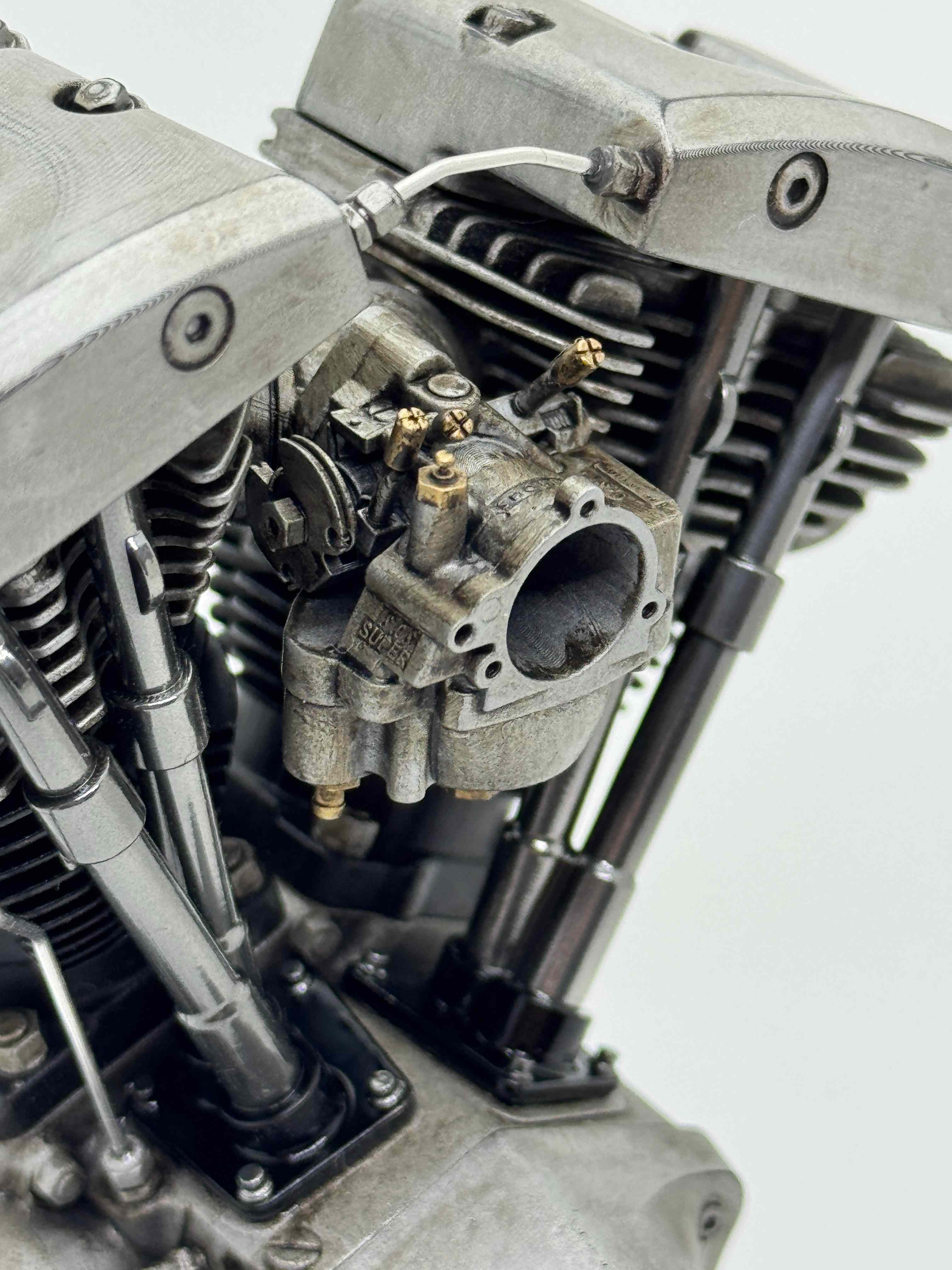 1/6スケール ショベルヘッドエンジンモデル｜S&S Eキャブ｜光造形3Dプリント＆エイジング塗装仕上げ｜リアルディスプレイモデル