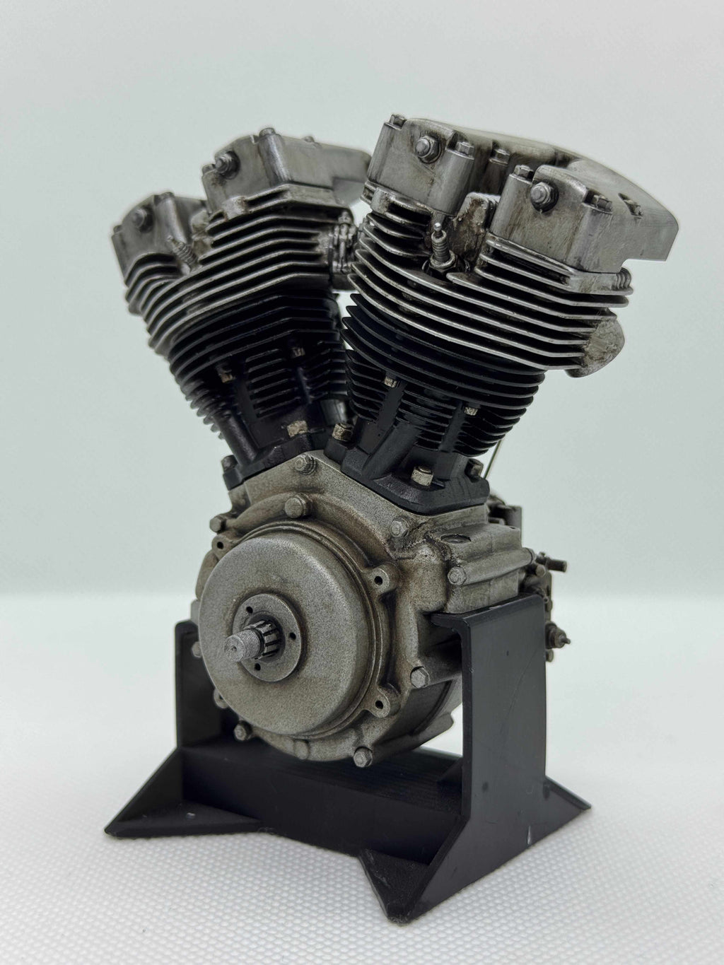 1/6スケール ショベルヘッドエンジンモデル｜S&S Eキャブ｜光造形3Dプリント＆エイジング塗装仕上げ｜リアルディスプレイモデル