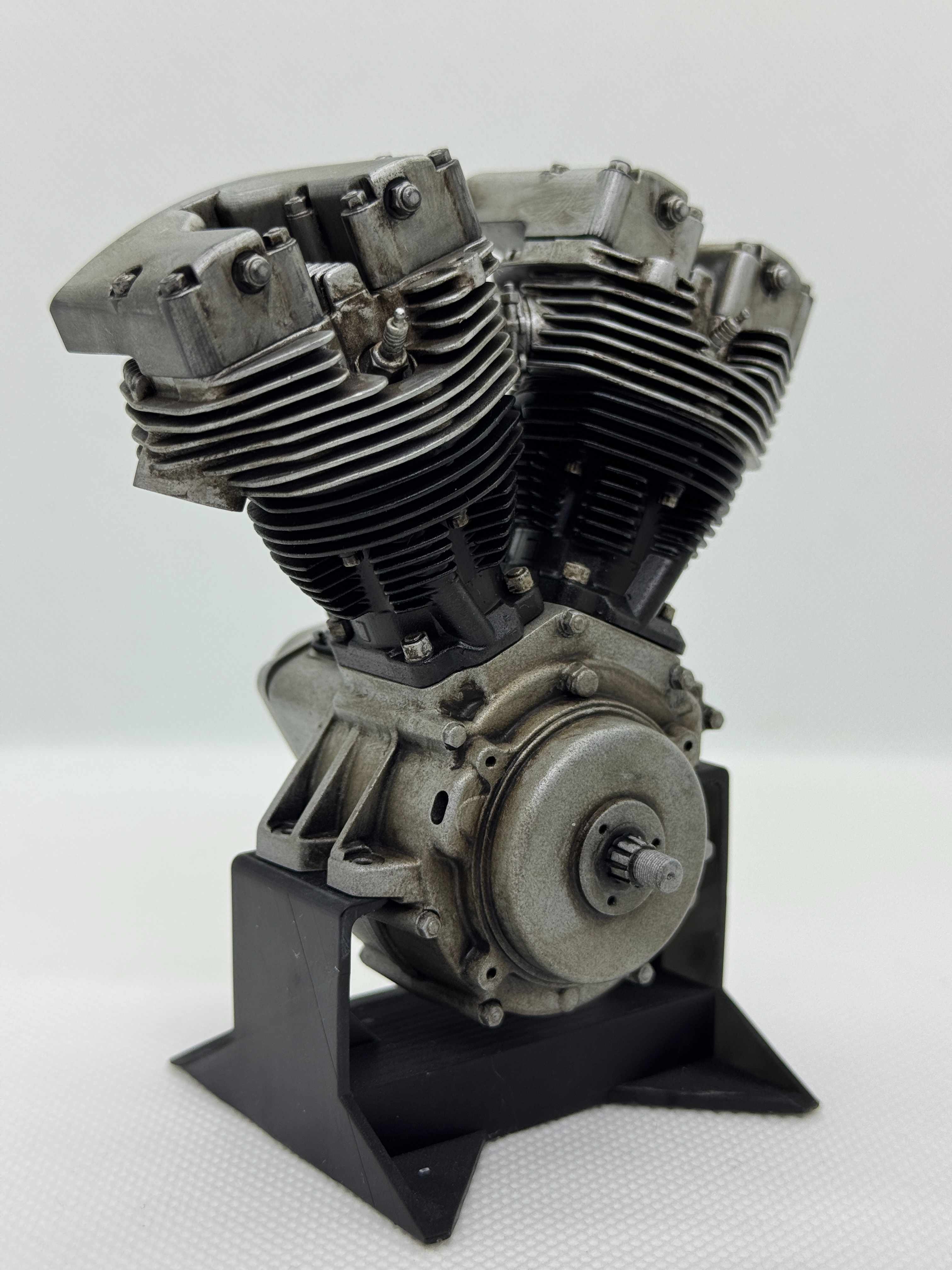 1/6スケール ショベルヘッドエンジンモデル｜S&S Eキャブ｜光造形3Dプリント＆エイジング塗装仕上げ｜リアルディスプレイモデル