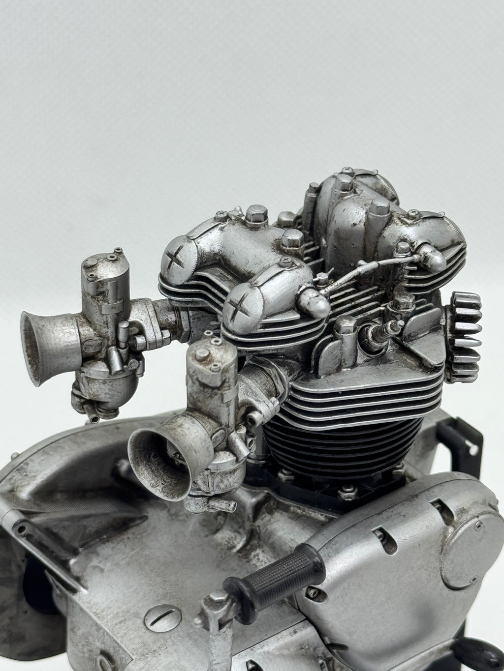 1/6スケール トライアンフ ボンネビルエンジンモデル