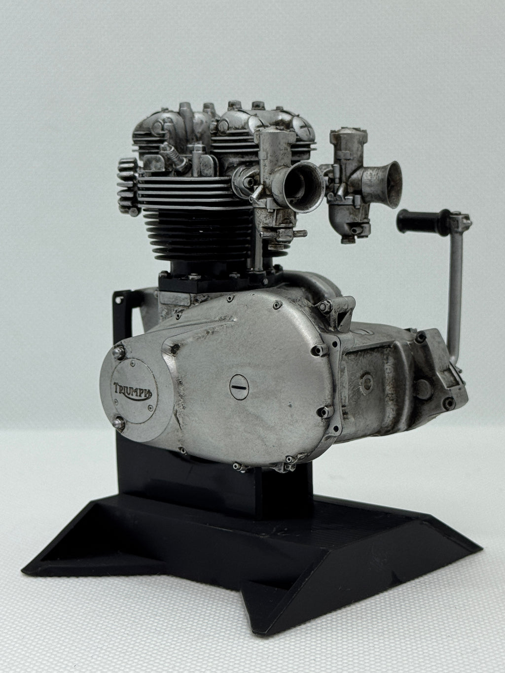 1/6スケール トライアンフ ボンネビルエンジンモデル
