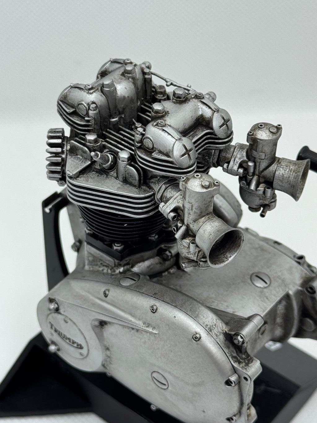 1/6スケール トライアンフ ボンネビルエンジンモデル
