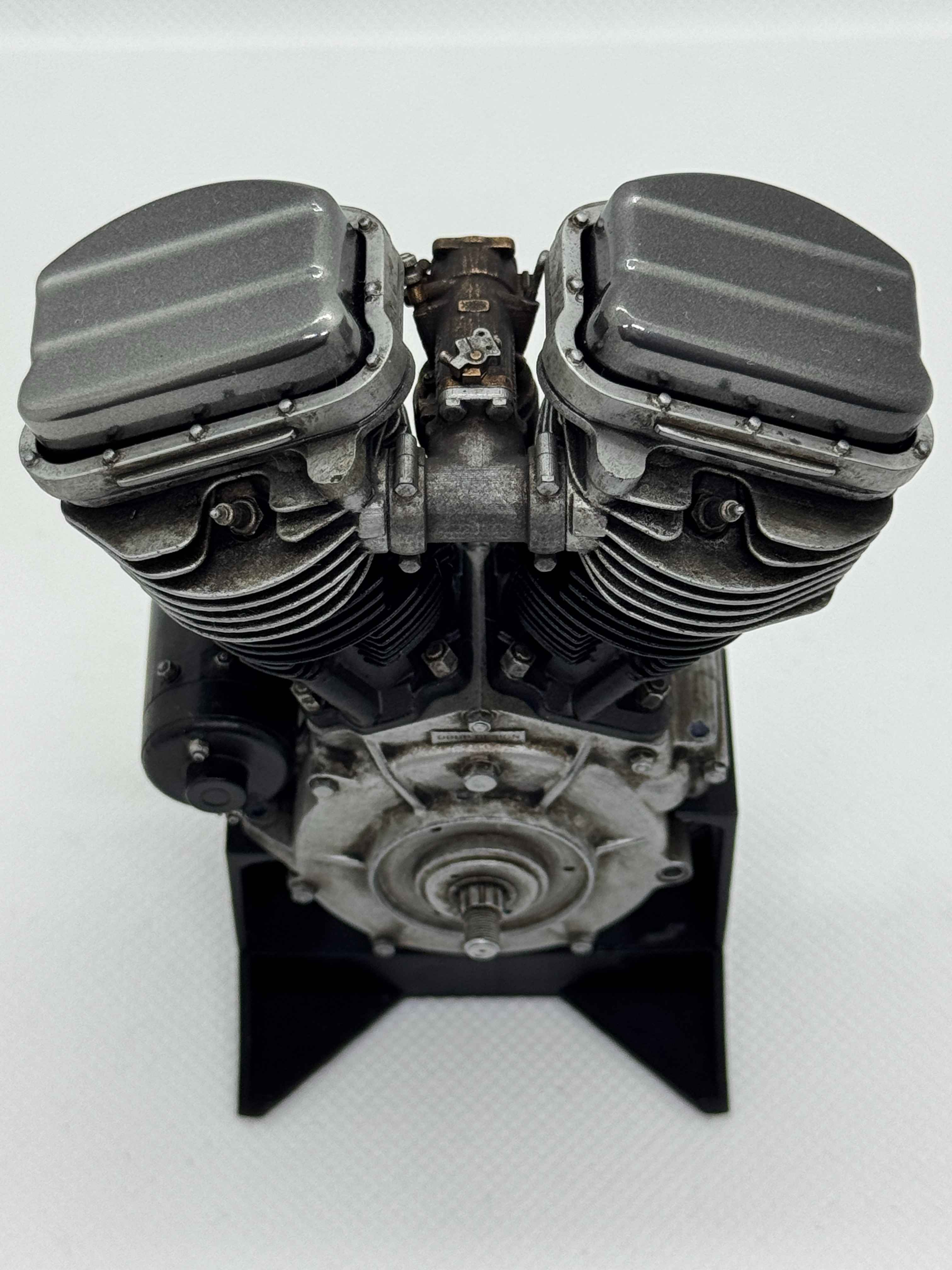 1/6スケール パンヘッドエンジンモデル｜1954-62 カムカバー4本リブ｜ロッカーカバーDリング｜光造形3Dプリント 精密塗装仕上げ