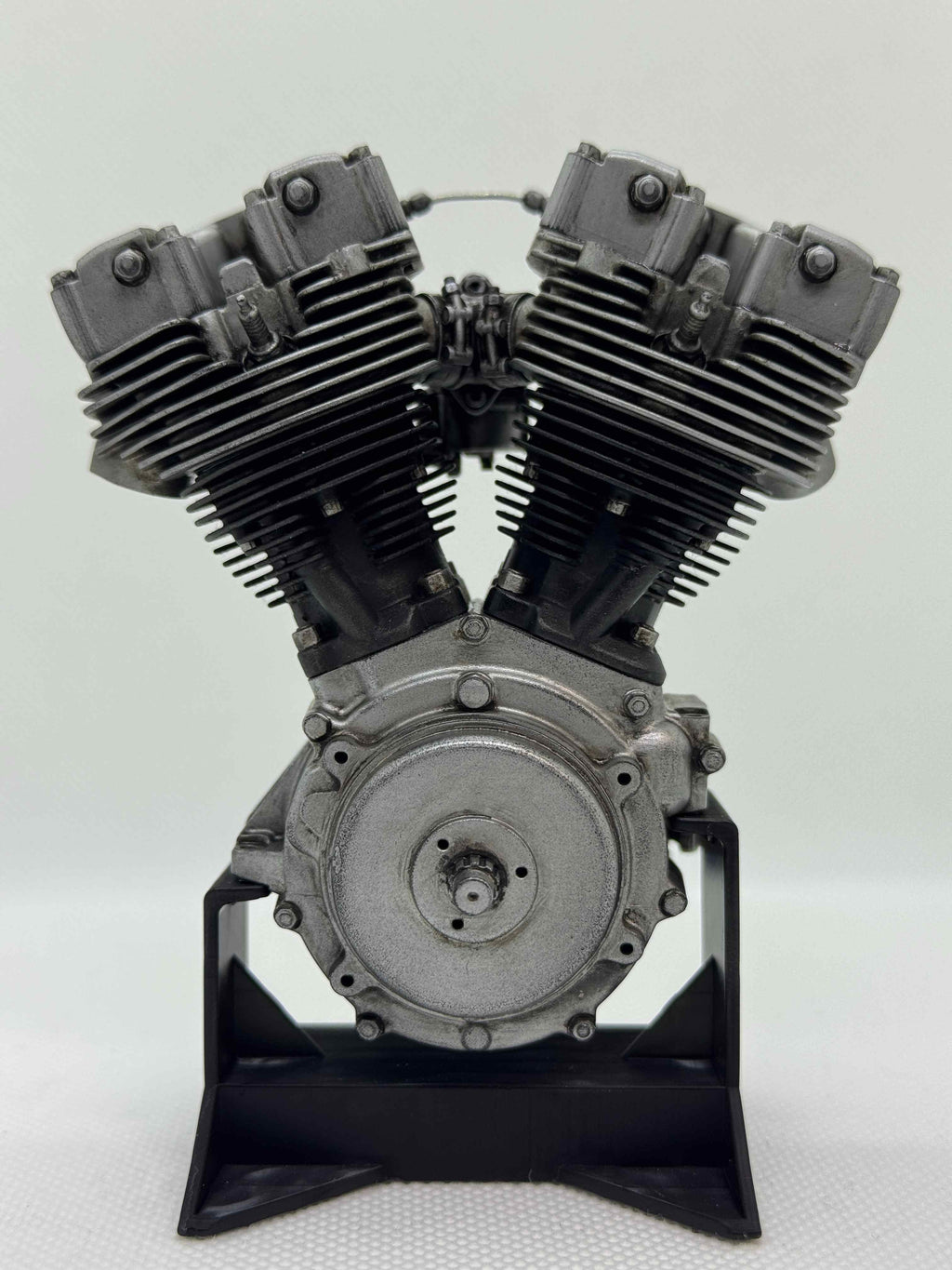 1/6スケール ショベルヘッドエンジンモデル｜ケイヒンバタフライキャブ｜光造形3Dプリント＆エイジング塗装仕上げ｜リアルディスプレイモデル