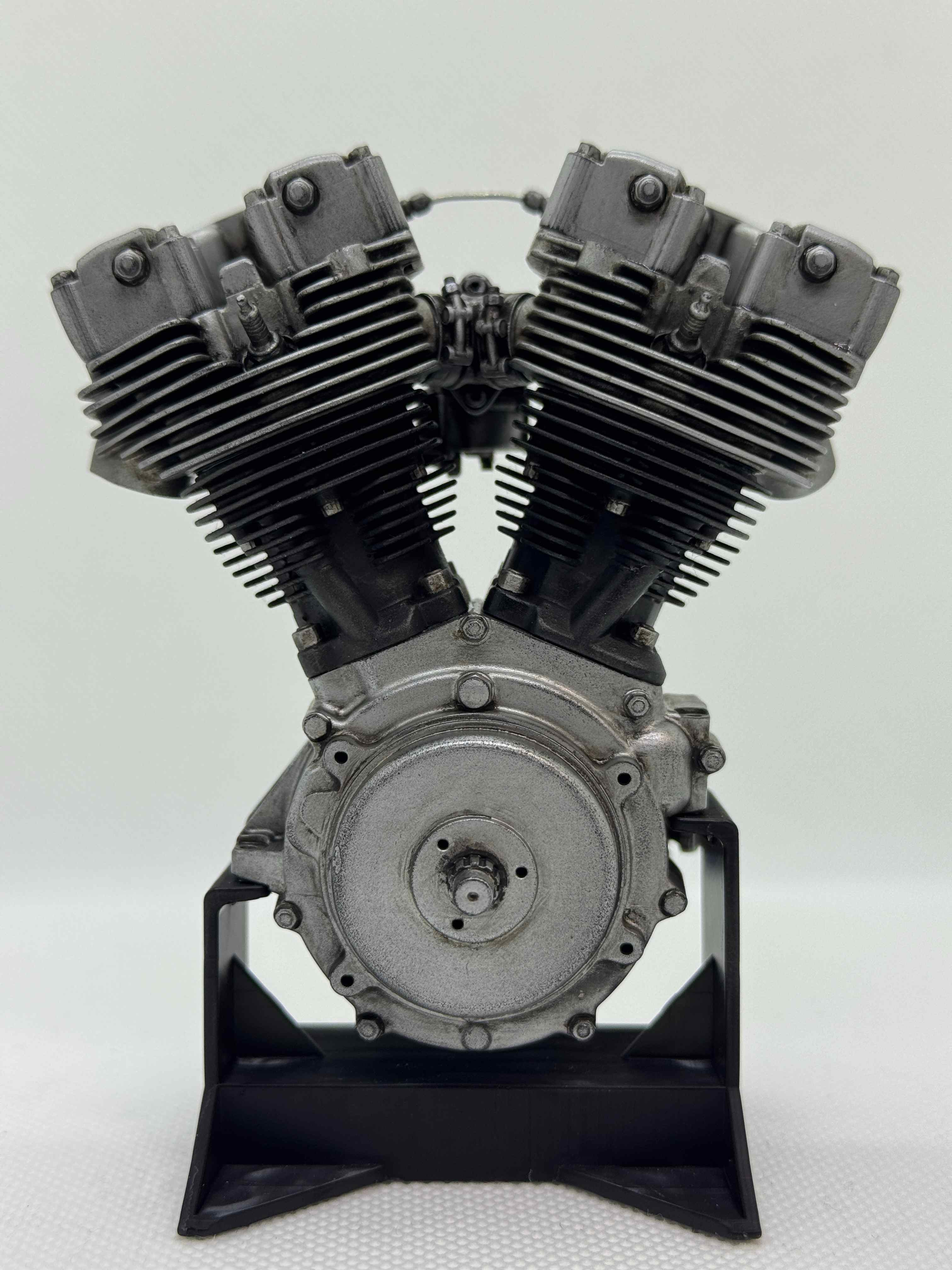 1/6スケール ショベルヘッドエンジンモデル｜ケイヒンバタフライキャブ｜光造形3Dプリント＆エイジング塗装仕上げ｜リアルディスプレイモデル