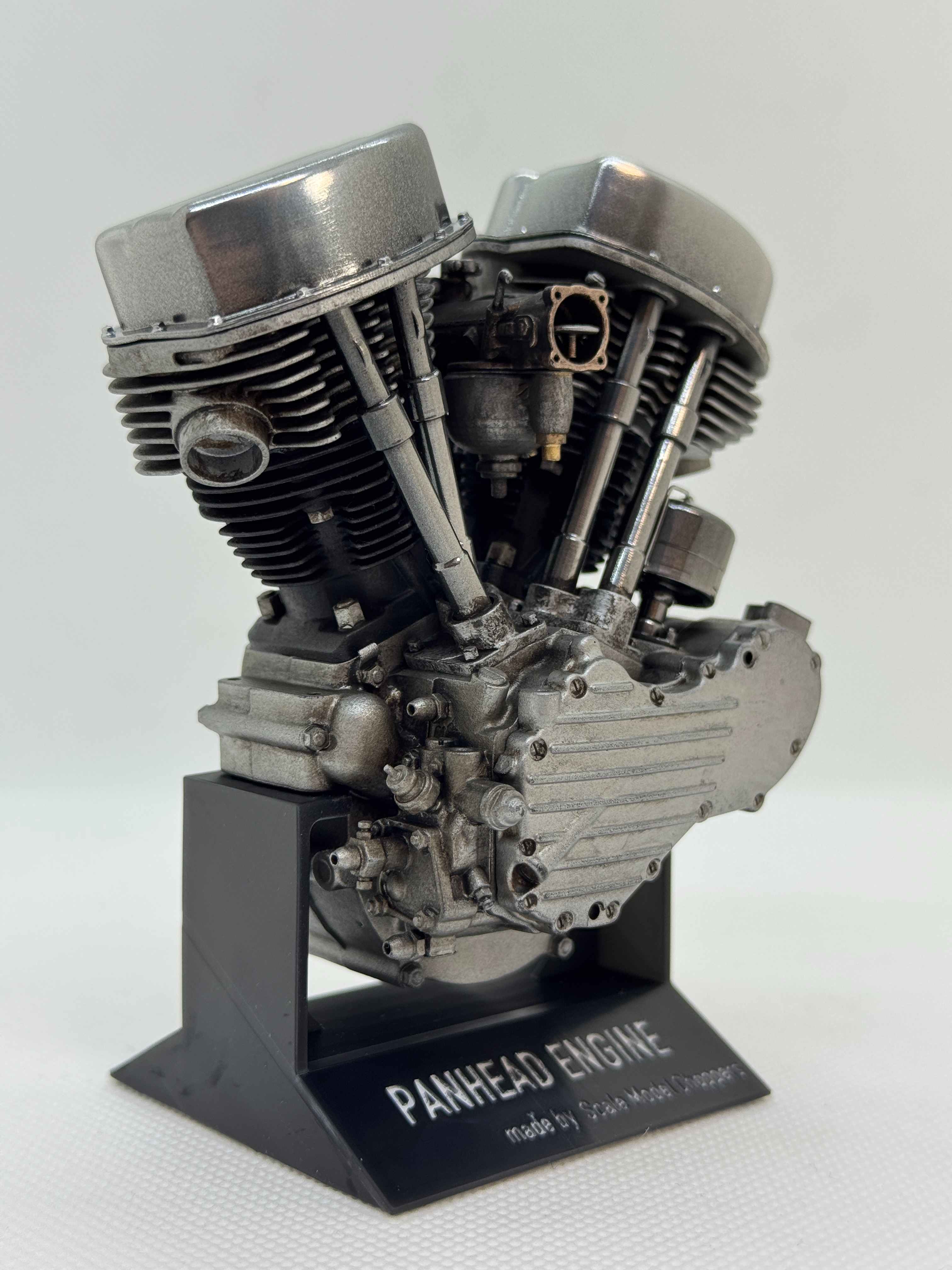 1/6スケール 1948〜1953年 パンヘッド エンジンモデル｜8フィンカムカバー｜光造形3Dプリント 精密塗装仕上げ