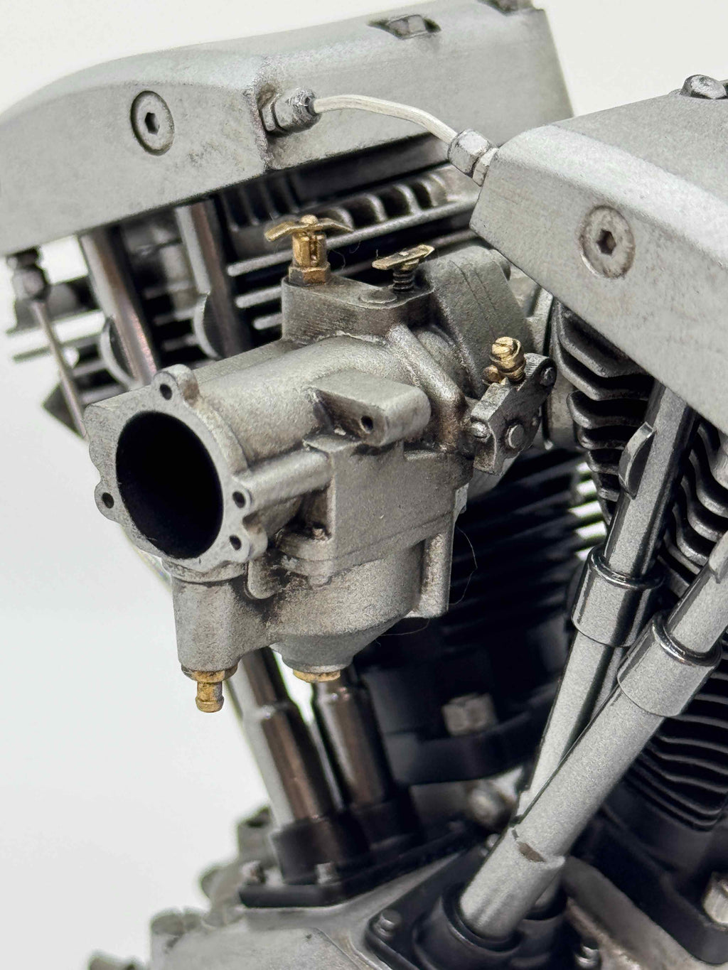 1/6スケール ショベルヘッドエンジンモデル｜S&S Bキャブ｜光造形3Dプリント＆エイジング塗装仕上げ｜リアルディスプレイモデル