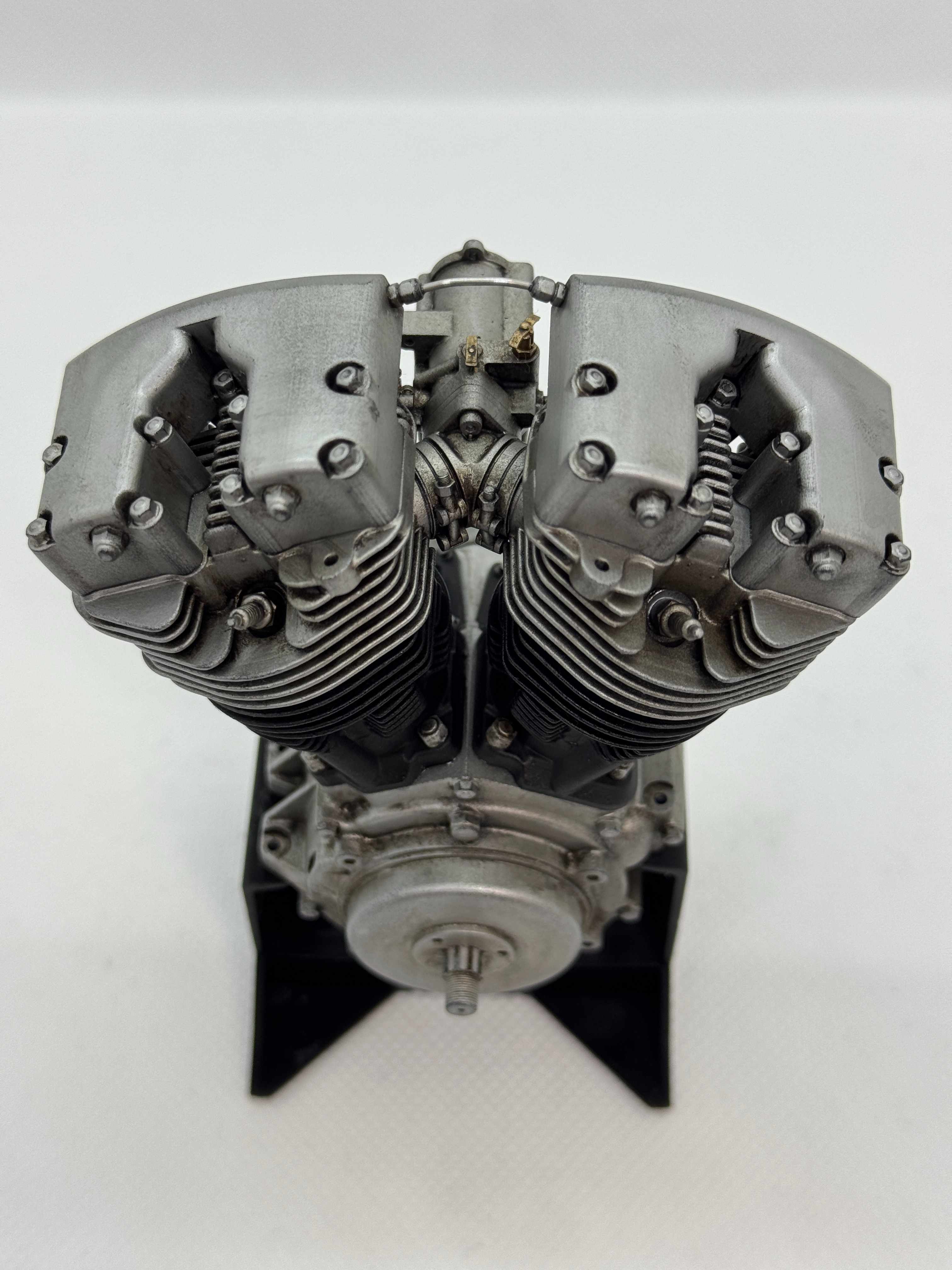 1/6スケール ショベルヘッドエンジンモデル｜S&S Bキャブ｜光造形3Dプリント＆エイジング塗装仕上げ｜リアルディスプレイモデル