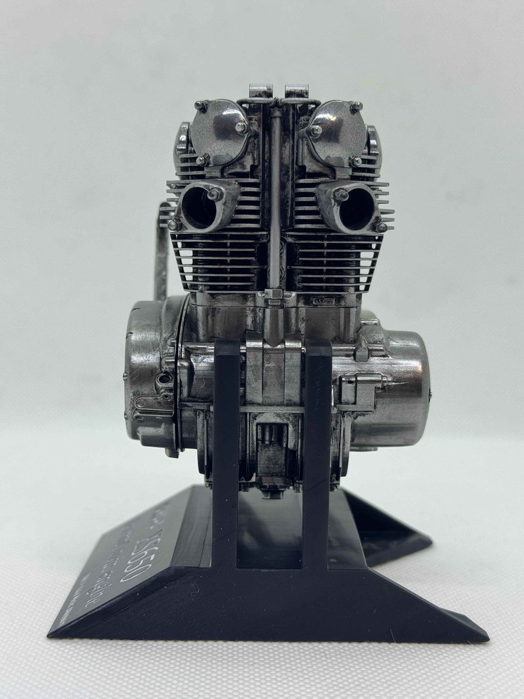 1/6スケール YAMAHA XS650 エンジン模型｜光造形3Dプリント製 精密塗装仕上げ｜名作バーチカルツインを立体再現
