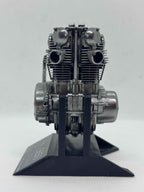 1/6スケール YAMAHA XS650 エンジン模型｜光造形3Dプリント製 精密塗装仕上げ｜名作バーチカルツインを立体再現