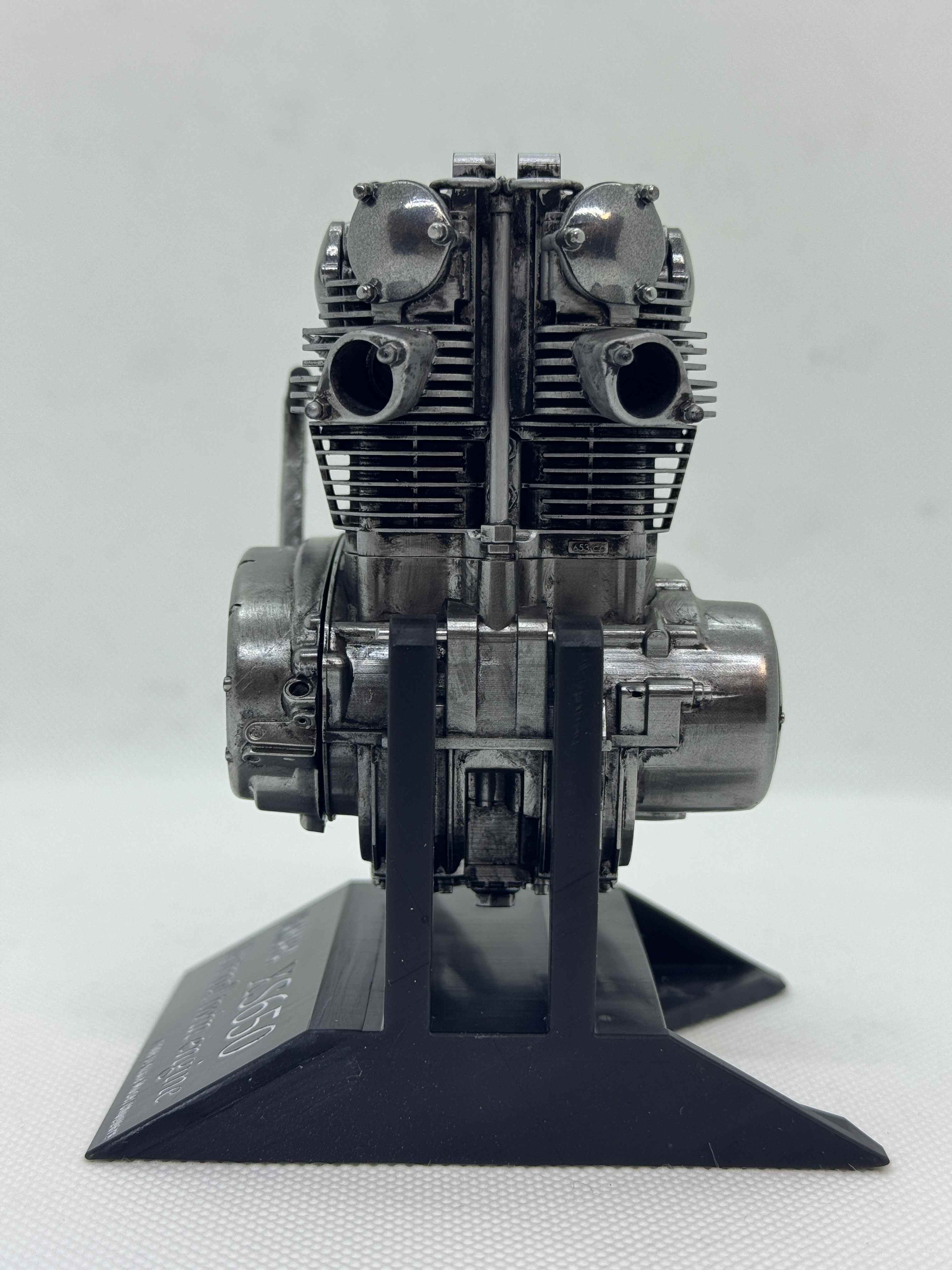 1/6スケール YAMAHA XS650 エンジン模型｜光造形3Dプリント製 精密塗装仕上げ｜名作バーチカルツインを立体再現